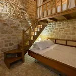 Rodia House